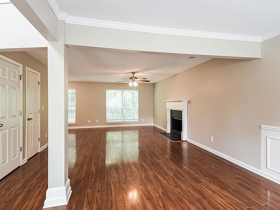 4th image of 2311 McMurry Dr