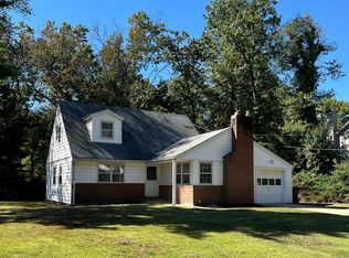 7 Paul St, East Brunswick, NJ 08816