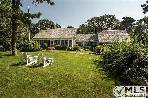 Classic Cape with thoroughly modern interior