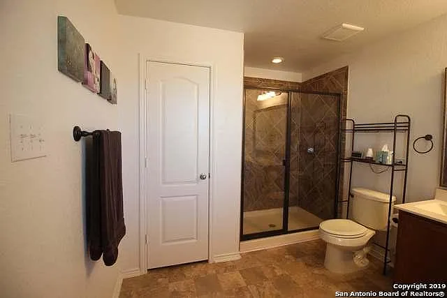 1407 Blue Jay Ct — Photo 18