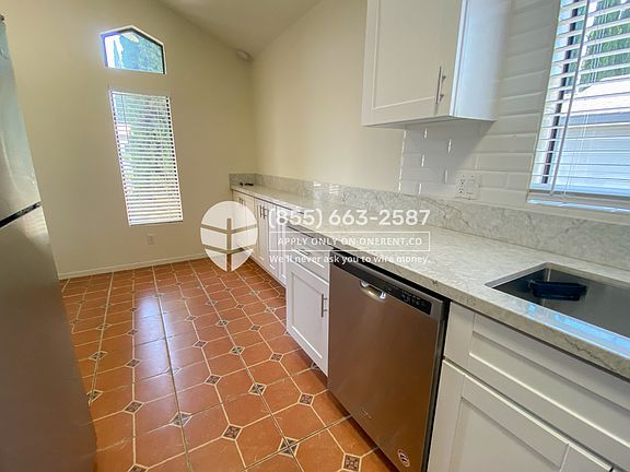 3rd image of 2135 E Valley Pkwy Unit 41