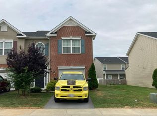 25 Cavendish Way, Falling Waters, WV 25419