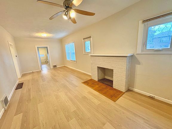 4th image of 3855 Julian St #3855