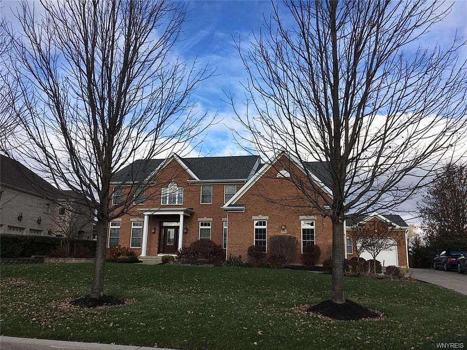 1st image of 8890 Lake Glen Ct