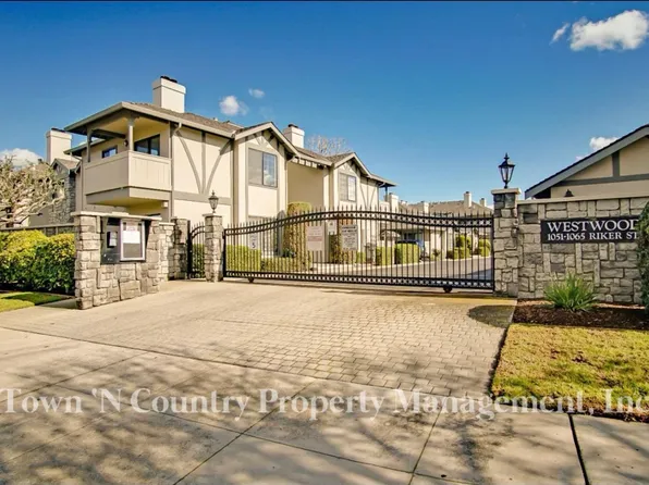1051 Riker St Unit 8, Salinas, CA 93901