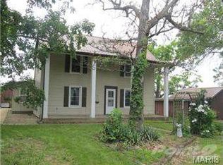 1757 Old Springfield Rd, Bourbon, MO 65441