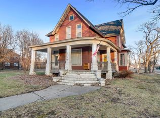 732 Seminary St, Rockford, IL