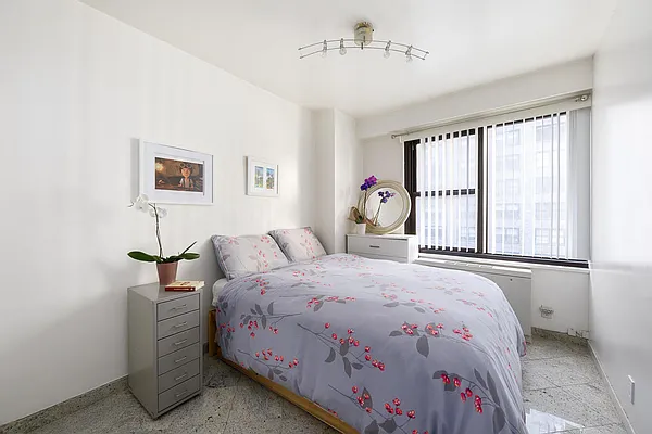 Rented by Compass | media 10