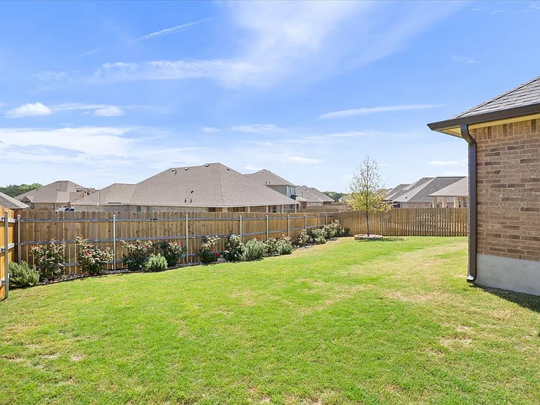 5737 Saint Charles Dr — Photo 26