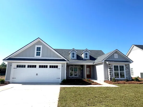 156 Audrey Ln, Hahira, GA 31632