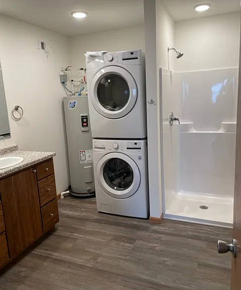 1450 Peterson Dr #305 — Photo 4