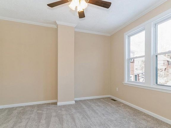 4th image of 556 Greene St