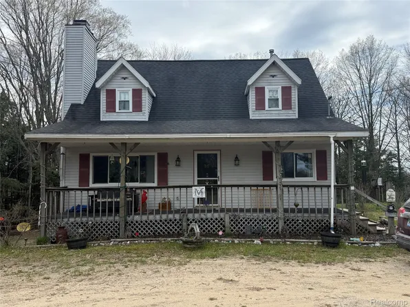 11245 Cedar Rd, Lake, MI 48632