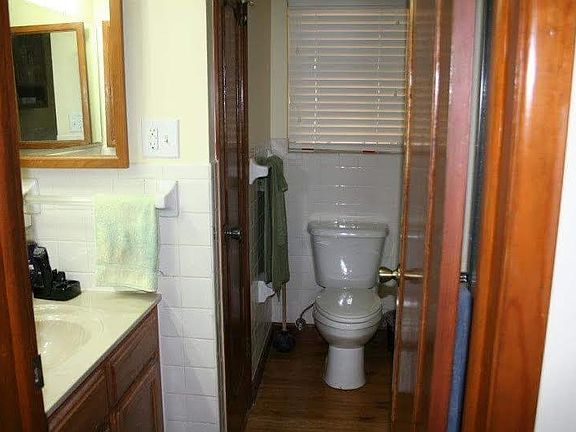 5th image of 226 Irish Dr