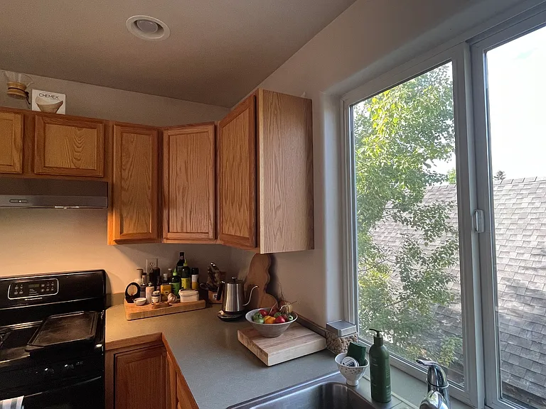 713 N Black Ave #A — Photo 8