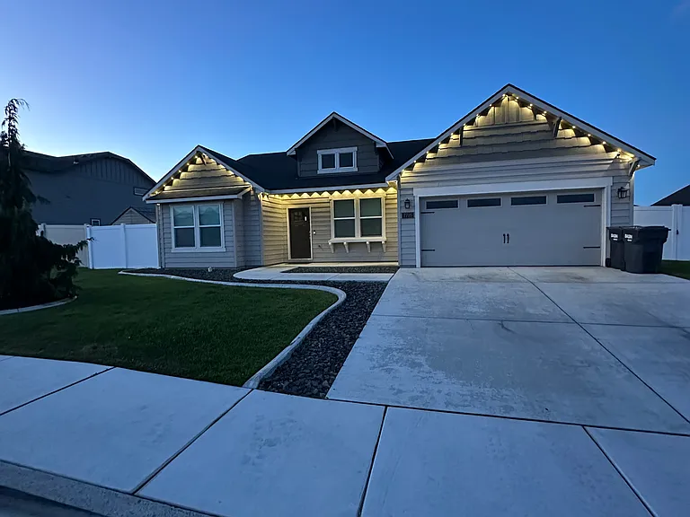 7705 Cassiar Dr — Photo 2