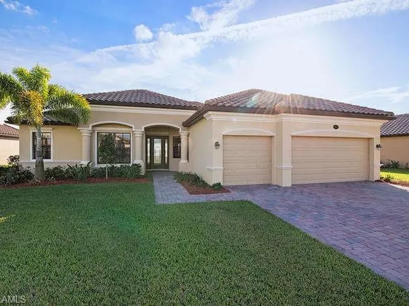 10114 Biscayne Bay LN, NAPLES, FL 34120