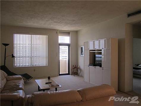 3rd image of 10185 Collins Ave #Penthouse 03