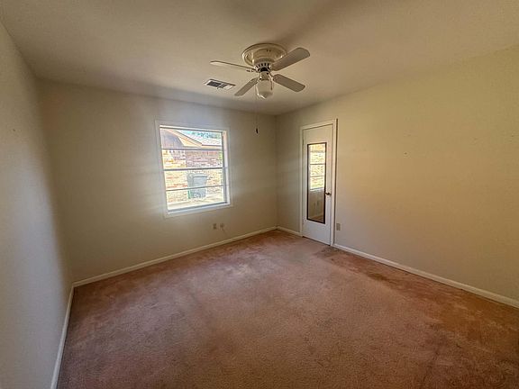 5th image of 5459 Imogene St