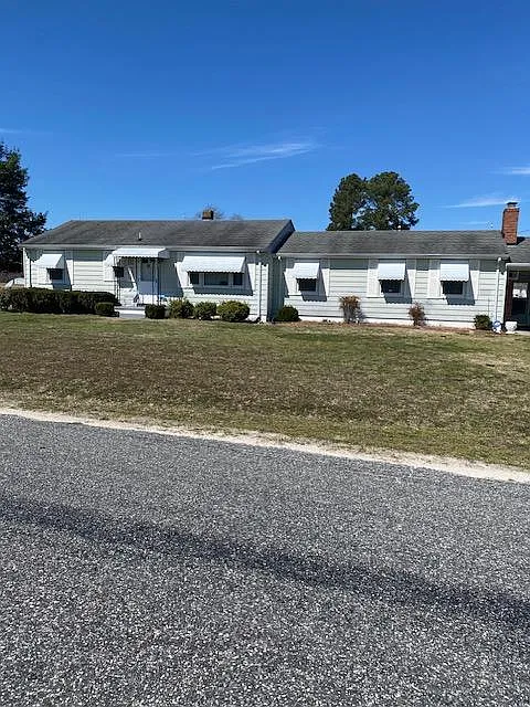 3 bed, 1452 sqft, $1,600 — Photo 1
