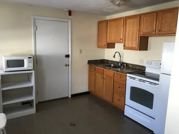 32 Bowdoin St #1, Worcester, MA 01609
