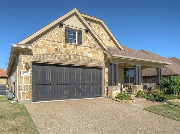 3rd image of 2905 Montebello Dr