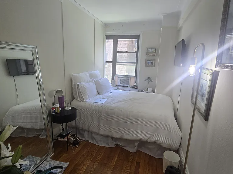 310 E 55th St #4EE — Photo 2