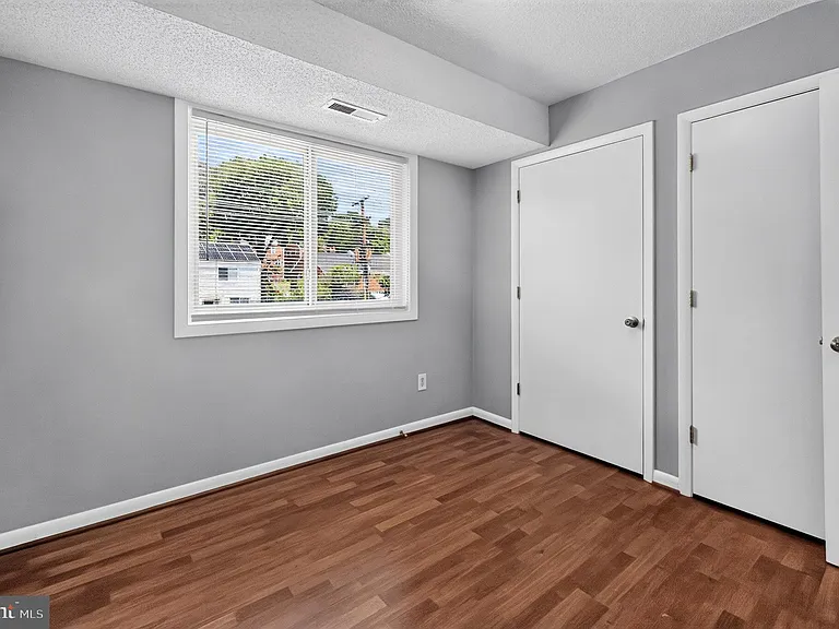 625 Chesapeake St SE #301 — Photo 15