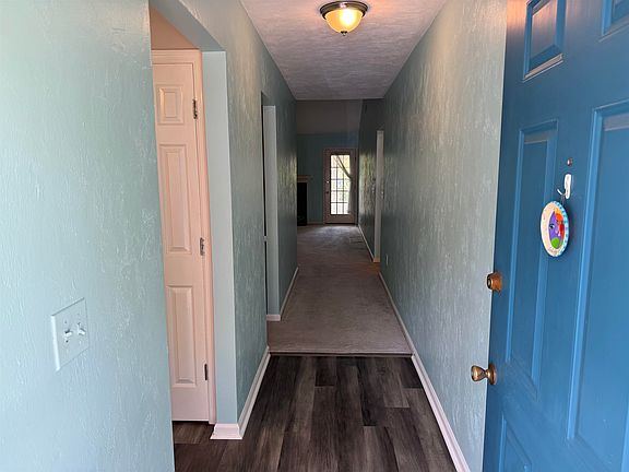 2nd image of 816 Jamestown Ct