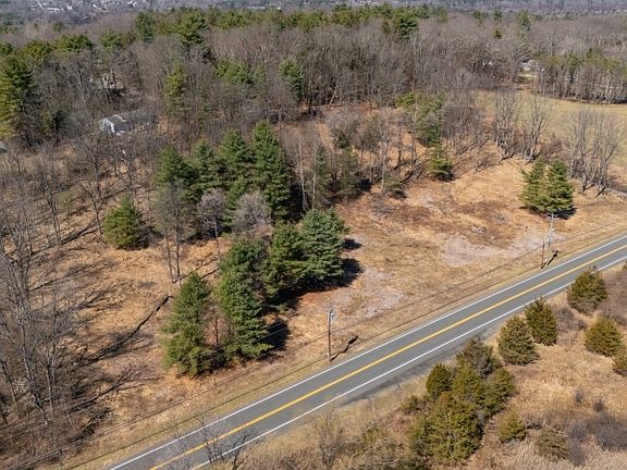 2nd image of 335 Clove Rd