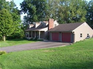 3 Dezang Ave, Bainbridge, NY 13733