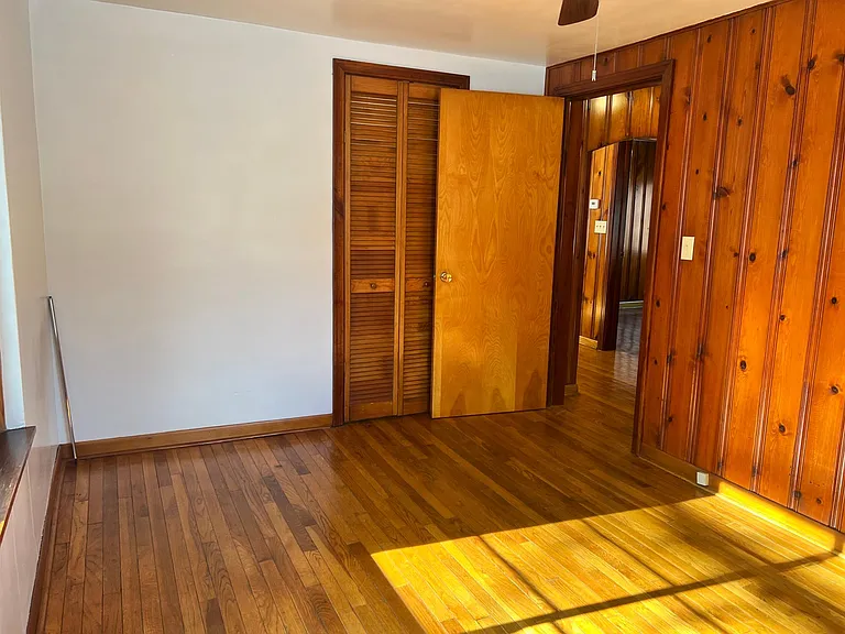 160 Pleasant Valley Rd — Photo 5