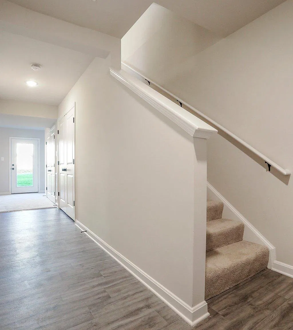 3 bed, 1650 sqft, $1,800 — Photo 2