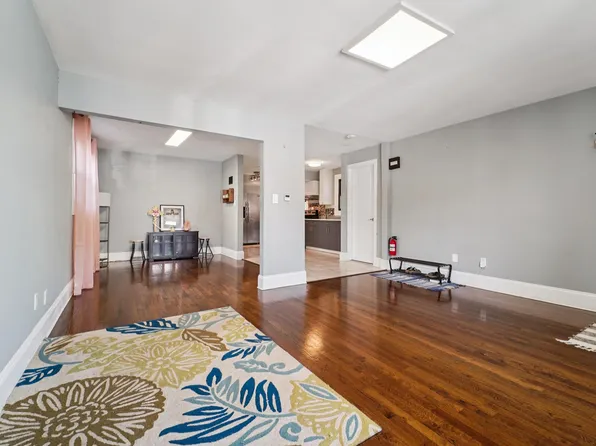 15 Linden Avenue image 5 of 23