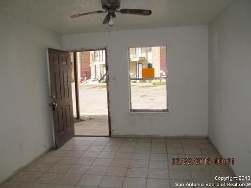 3rd image of 1051 Gillette Blvd #600