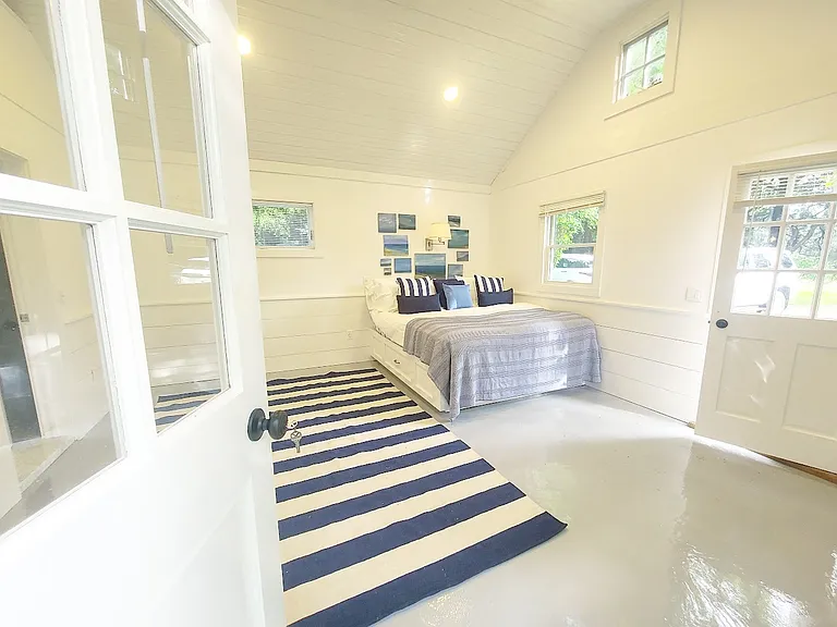 436 Mecox Rd — Photo 13