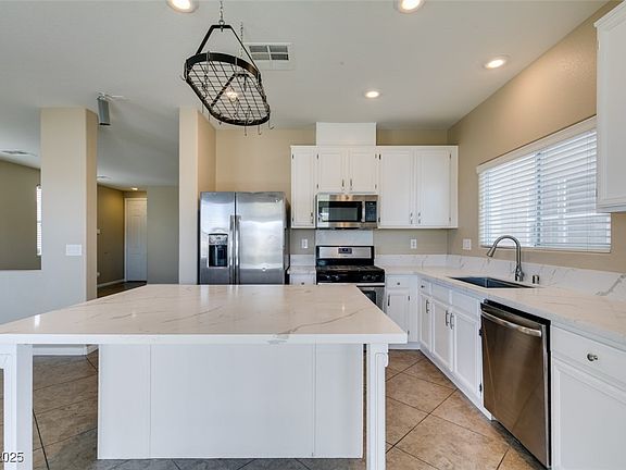 4th image of 9529 Windsor Forest Ct