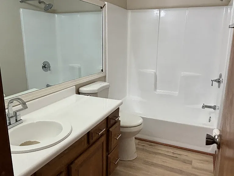 160 Hendrix Dr — Photo 9