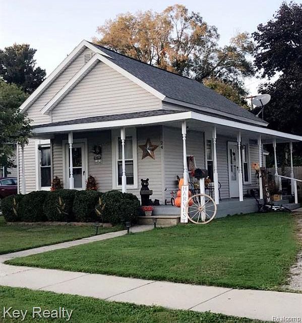 24 1st St, Milan, MI 48160 Zillow