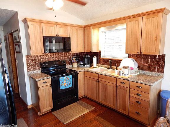 4th image of 7 Monongahela Dr