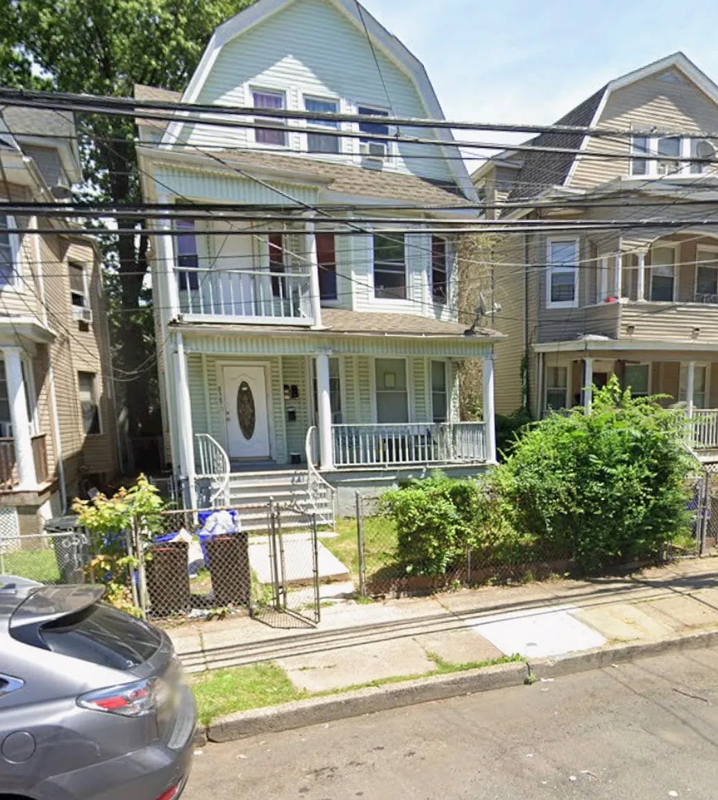 2 bed, $1,650 — Photo 1