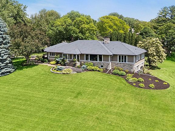 2nd image of 6641 Parkwood Rd