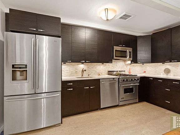 2nd image of 63 President St #20AG