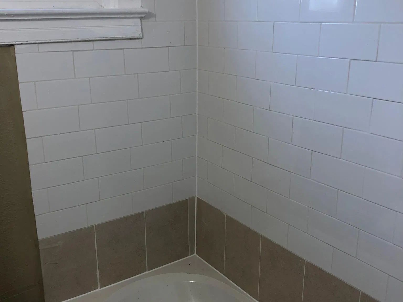 1211 Dixon St — Photo 3