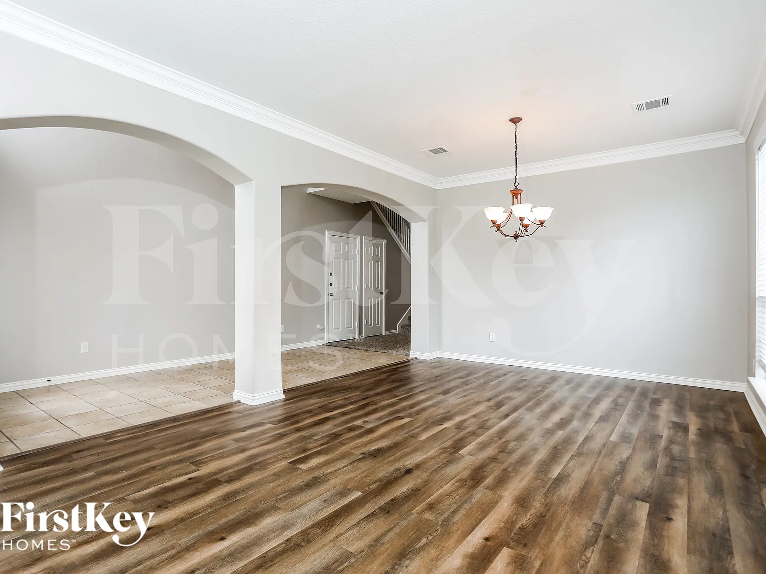 4 bed, 2.5 bath, 2846 sqft, $3,140 — Photo 3
