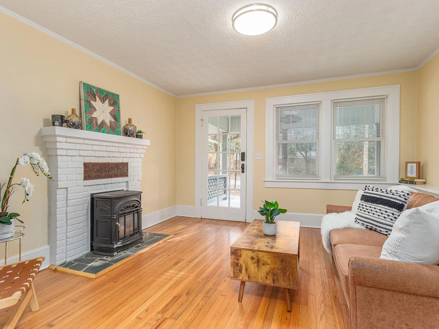 3 bed, 1738 sqft, $3,500 — Photo 3