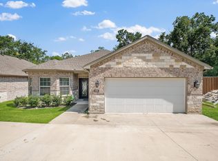 899 E Jefferson St, Van Alstyne, TX 75495
