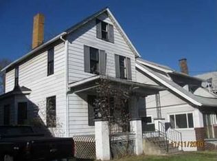 220 Stambaugh Ave, Sharon, PA 16146