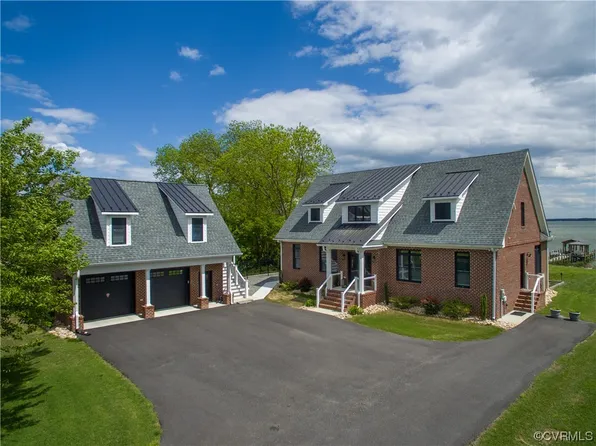 8018 Yacht Haven Rd, Gloucester Point, VA 23062