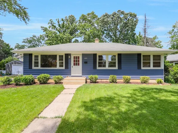 1615 E Evergreen St, Wheaton, IL 60187